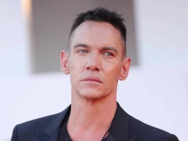 Jonathan Rhys Meyers to avoid jail and pay $500 fine after entering plea deal over DUI arrest, legal documents claim