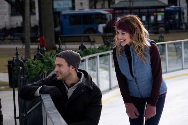 Ryan Cooper, Abigail Klein - Vánoce na ledě - Z filmu