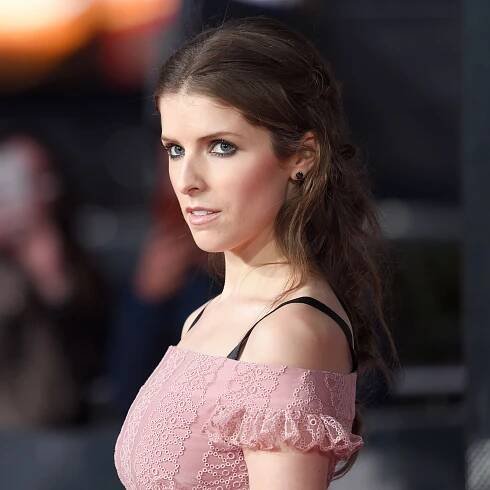 Anna Kendrick Tried to High-Five a Guy After He Gave Her an Orgasm