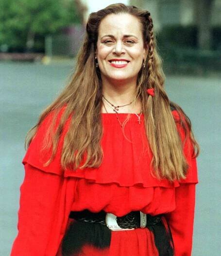 11/06/99 Studio City, Ca. Cheryl Landon, Daughter Of The Late Michael Landon, Giving A Lecture At Cbs Studios. (Photo By Andrew Shawaf/Getty Images)