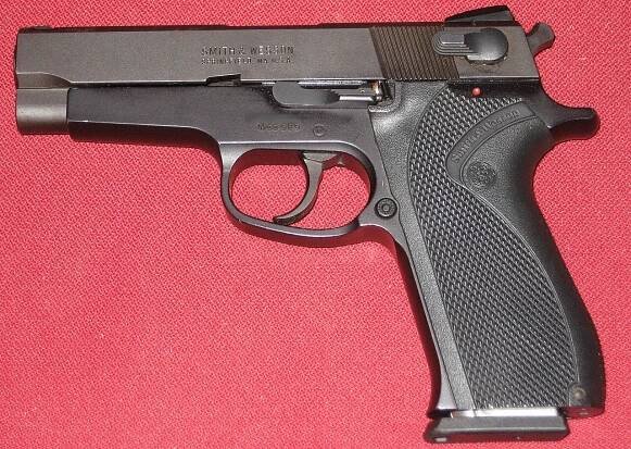Smith & Wesson Model 910 - Wikipedia