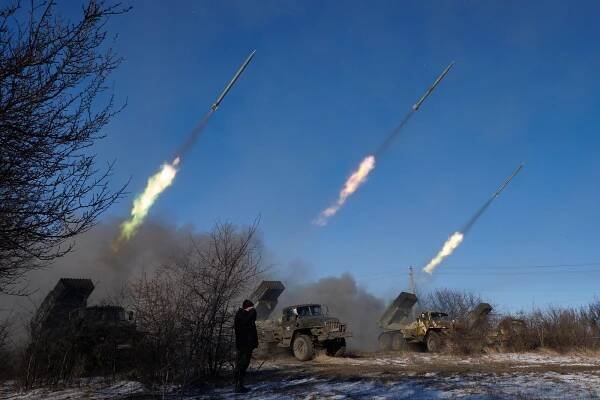 AKTUÁLNĚ: Ukrajina zaútočila na Rusko šesti americkými balistickými raketami, tvrdí ruské ministerstvo obrany