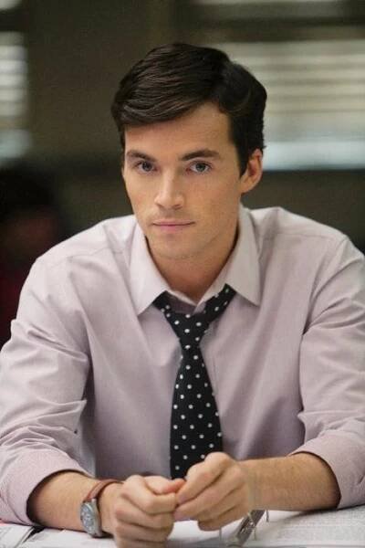 Ian Harding