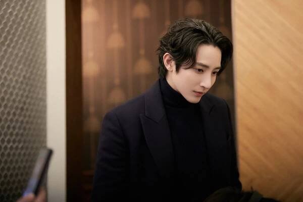 Lee Soo Hyuk: spoznajte niekoľko zaujímavostí zo života navonok chladného herca, v ktorom sa skrýva priateľské srdce - Asianstyle