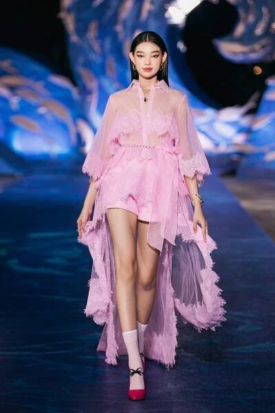 Pre-fall 23 – LE THANH HOA