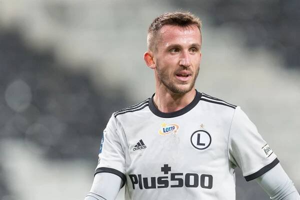 Slavia v boji o Evropskou ligu narazí na Legii s Pekhartem, začne doma