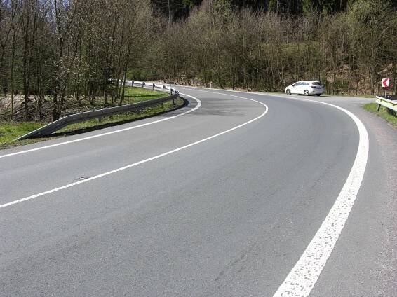 16zak040_Protismyková úprava silnic I. tříd MSK_Tyregrip