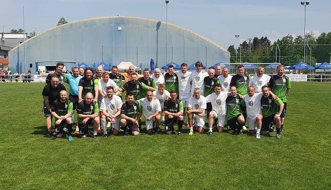 Sigi Team nasázel Jiskře deset branek. Řádil Pospěch, hráli Panenka i Dobiaš
