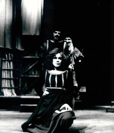 04 William Shakespeare Skrotenie zlej ženy (Divadlo Jonáša Záborského, Prešov, 1981), Táňa Radeva ako Katarína, zdroj Zbierka inscenácií DÚ