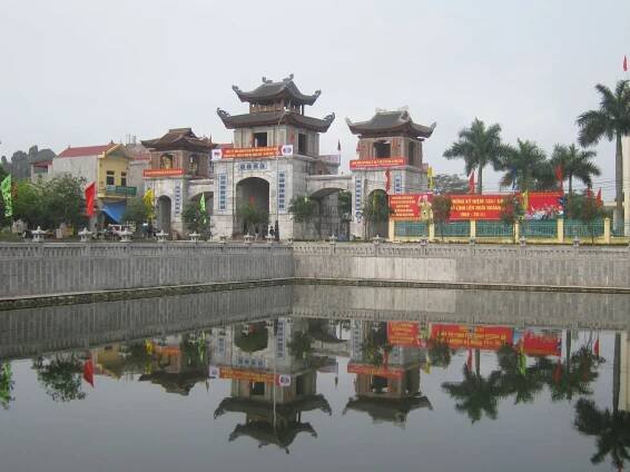 Hoa Lu-Tam Coc-Mua Cave-Deluxe Tour