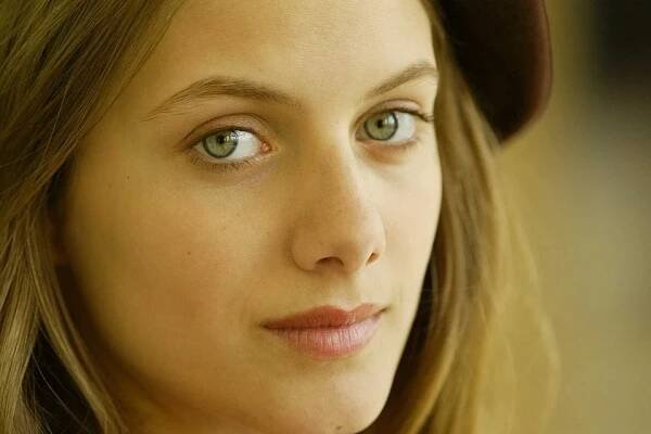 Selected screencaps / Mélanie Laurent fansite