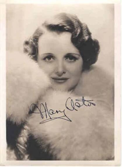 Free Celebrity Photos with an Autograph Beginning M