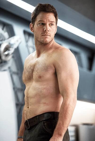 Chris Pratt ve filmu Pasažéři. Kdo by řekl, že jeho koníčkem je sběr brouků?