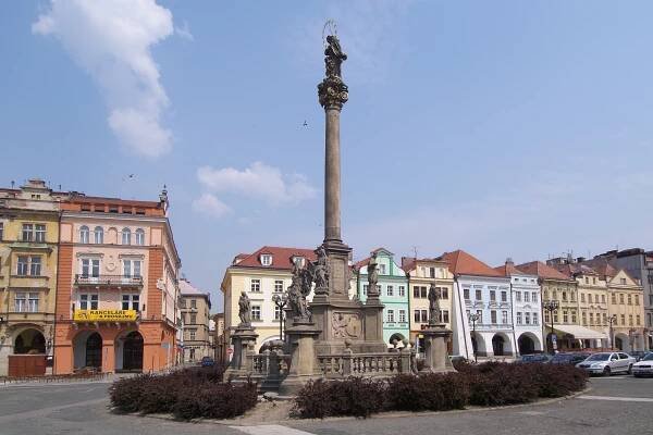 Mariánský sloup na Velkém náměstí v Hradci Králové - Sakrální stavby - Hradecko - Hradec Králové
