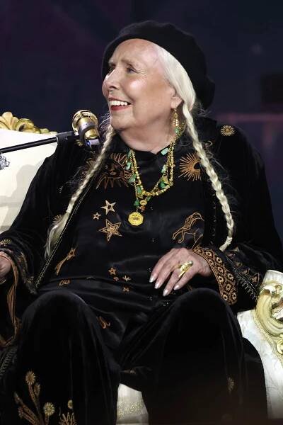 Joni Mitchell Returns Music to Spotify After Two-Year Protest