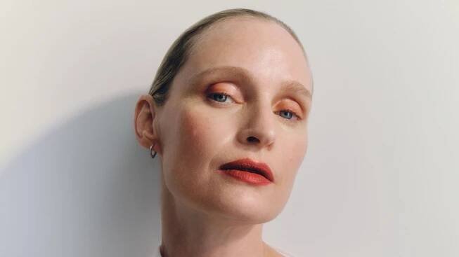 Your Guide to Applying Eye Makeup to Mature Skin
