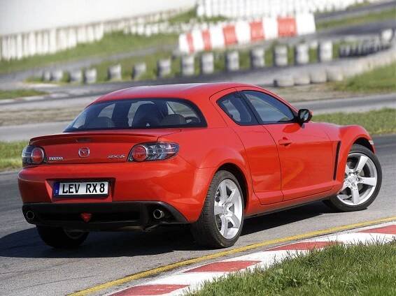 Od výroby posledního sporťáku s Wankelem uplynula celá dekáda. Mazda se ale technologie nechce vzdát