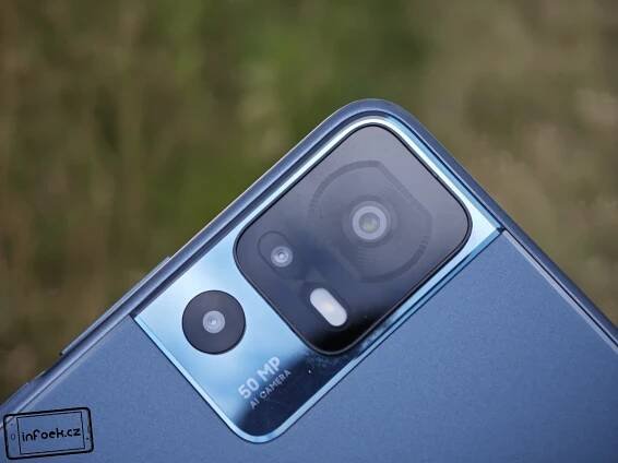 RECENZE: TCL 40 SE – pod 4 500 Kč nabízí stereo, 6/256 GB a NFC – Infoek.cz