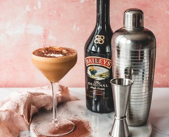 Baileys Espresso Martini 4x jinak | Drinkito.cz
