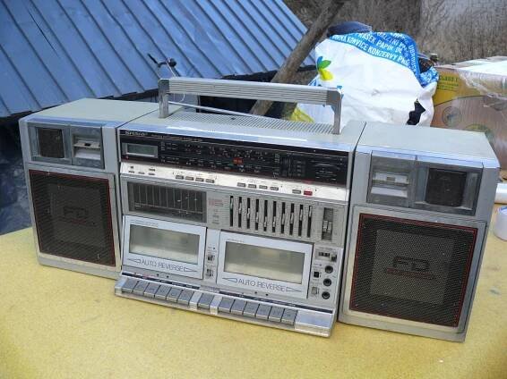 SHARP WF-939Z(S),obrovský retro boombox - Starožitnosti