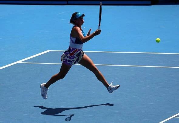 Plíšková je na Australian Open v osmifinále, v českém derby úspěšnější Fruhvirtová