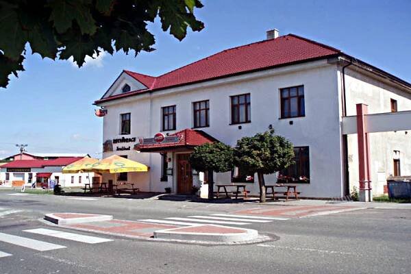 Jordánek Opočno, restaurace a hotel