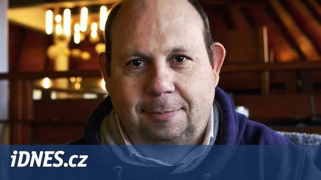 Tomáš Cikrt: Nepřesvědčíte někoho, kdo má alternativu jako víru. Kvůli lidem, kteří hledají informace, ale má smysl se snažit - iDNES.cz