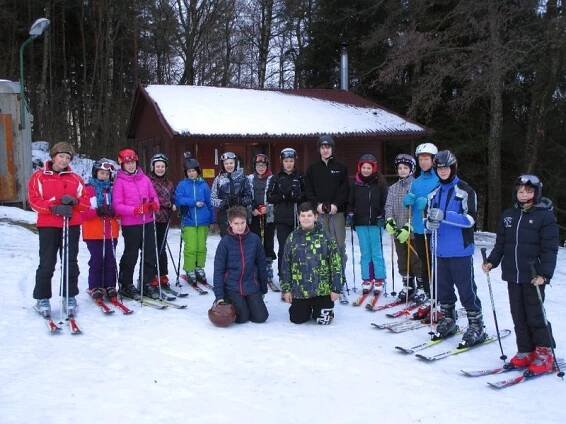 Lyžařský výcvik - Oficiální stránky ZŠ a MŠ Studená
