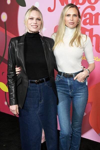 Is Netflix's Nobody Wants This Based on Erin and Sara Foster's Life?