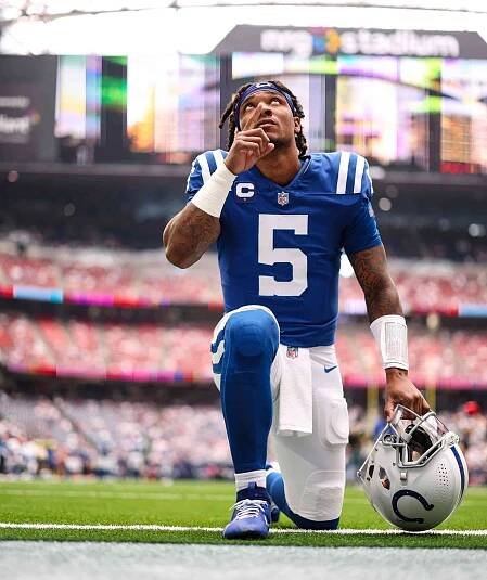 HOUSTON, TX - SEPTEMBER 17: Anthony Richardson #5 of the Indianapolis Colts taks a moment for himself prior to a game against the Houston Texans at NRG Stadium on September 17, 2023 in Houston, Texas. (Photo by Perry Knotts/Getty Images)