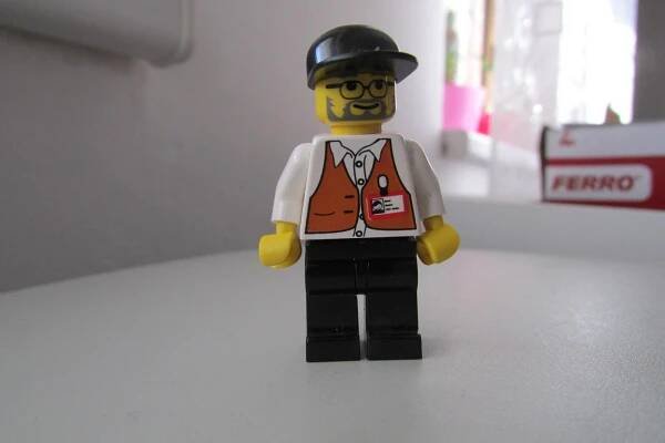 lego - panáček filmař