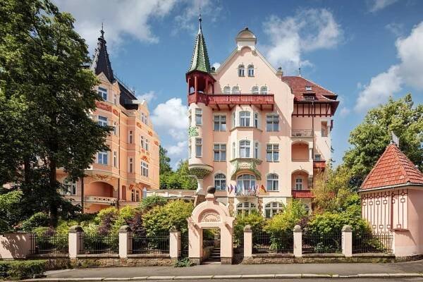 Lázeňský hotel Vila Smetana**** v Karlových Varech