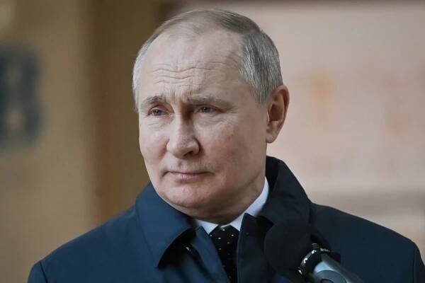 Putin the Gambler: Why the Kremlin Rolled the Dice on Ukraine