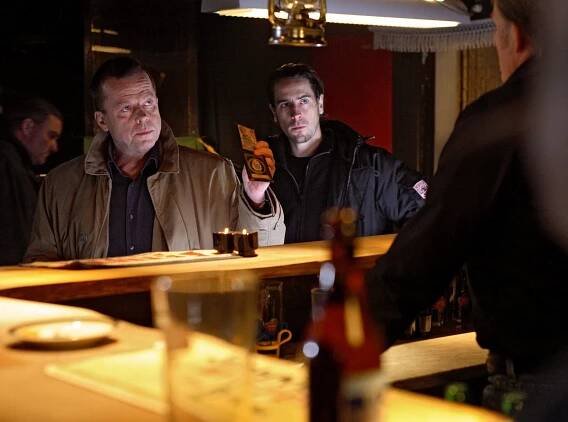 Wallander - Täckmanteln - Z filmu - Krister Henriksson, Ola Rapace