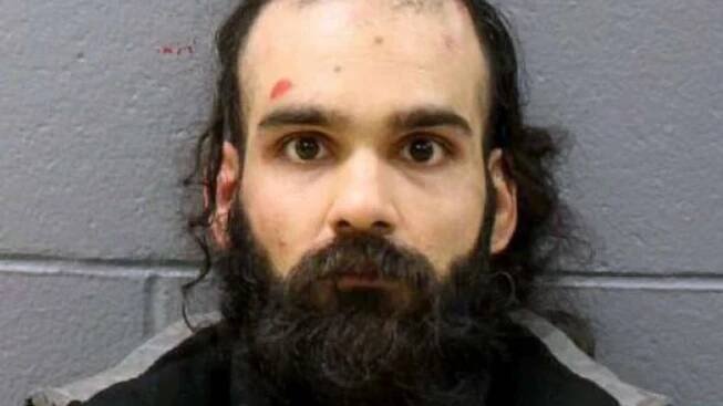 Man sentenced to time served for trying to open plane door, stab flight attendant in neck - ABC News