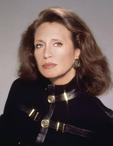 Danielle Steel poses for a portrait in 1996 in Los Angeles, California. 