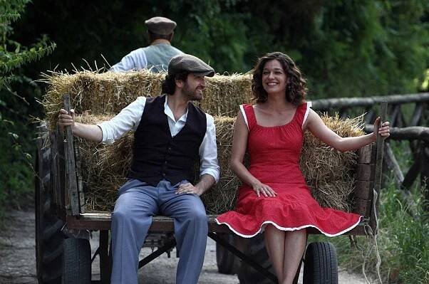 Alessandro Siani, Ana Caterina Morariu - Si accettano miracoli - Z filmu