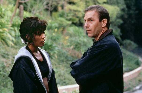 Kevin Costner, úsměvné první role a další filmové počiny