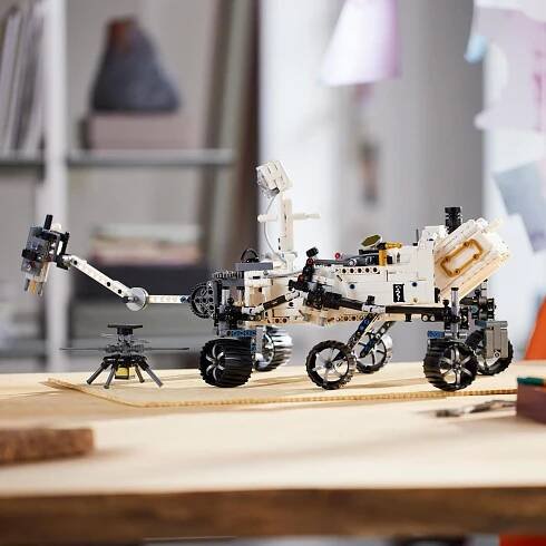 LEGO® TECHNIC 42158 NASA Mars Rover Perseverance