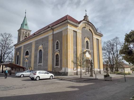 Fotogalerie • Kostel sv. Vavřince (Kostel) • Mapy.com