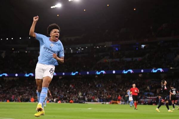 Manchester City v Sevilla FC: Group G - UEFA Champions League