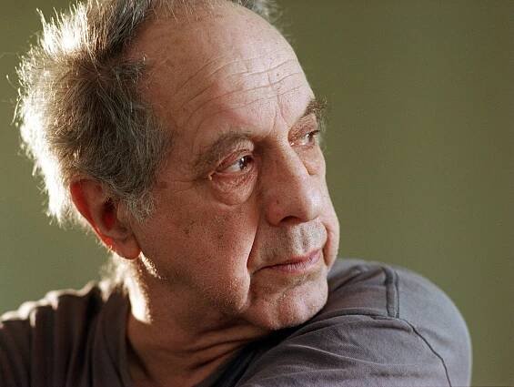 Robert Frank, the Godfather of Snapshot Photography and a Pioneer of Everyday Realism, Has Died at Age 94
