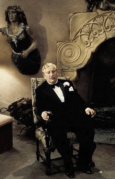 Zlo pod sluncem_Peter Ustinov