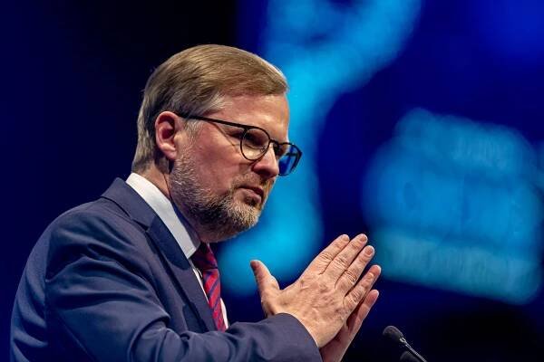ANO nemá po šesti letech žádné výsledky. Předseda vlády vybírá ministry katastrofálně / aktuality / Petr Fiala