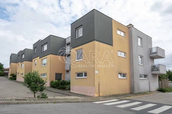 Byt s terasou a parkováním - Brandýs nad Labem | Reality.iDNES.cz 