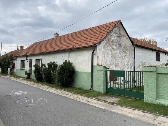 Rodinný dům v obci Damnice, okres Znojmo na prodej