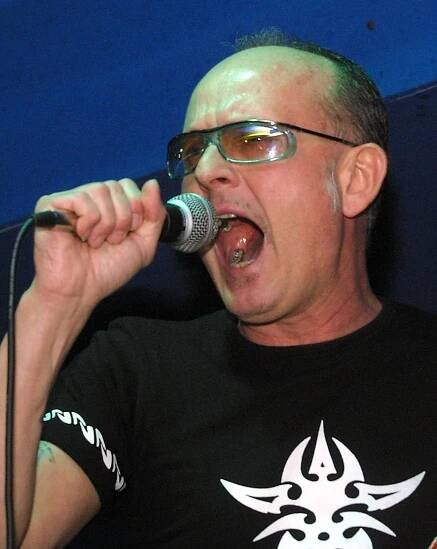 Zemřel zpěvák Abraxasu Miroslav Imrich. Našli jej na stejném místě jako Bartošovou