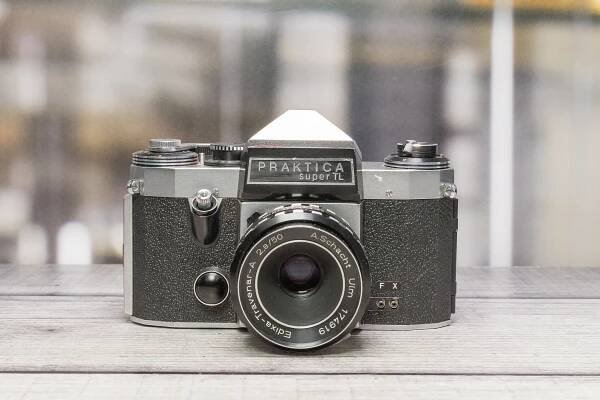 PRAKTICA Super TL + Edixa-Travenar - A 50/2,8 - bazar
