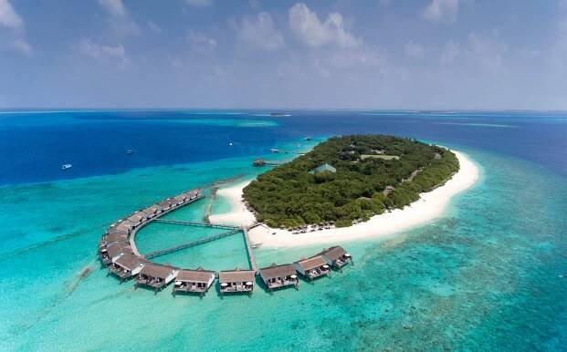 Hotel Reethi Beach, Maledivy - 34 477 Kč Invia