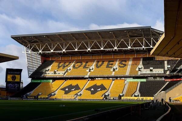 WOLVERHAMPTON, ENGLAND - Saturday, December 4, 2021: A general view before the FA Premier League match between Wolverhampton Wanderers FC and Liverpool FC at Molineux Stadium. Liverpool won 1-0. (Pic by David Rawcliffe/Propaganda)
